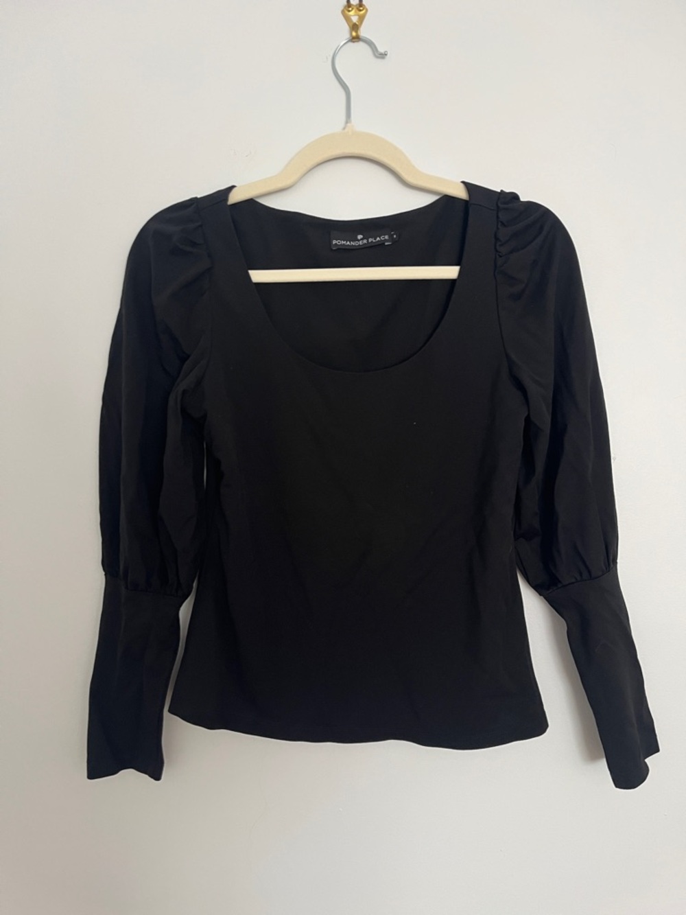 Pomander Place Black Scoop-Neck Long Sleeve Puff Shoulder Top